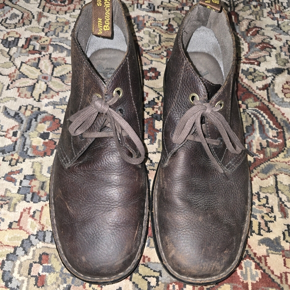 Dr. Martens Sussux Bear Tracks Slip Resistant Chukka. Mens 12